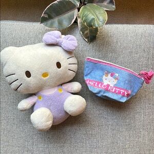 💕 Hello Kitty Plush Toy and Make up Bag!